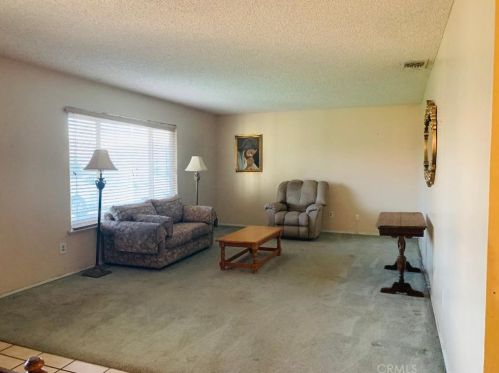 588 Jackson St, Rialto, CA 92376-4470