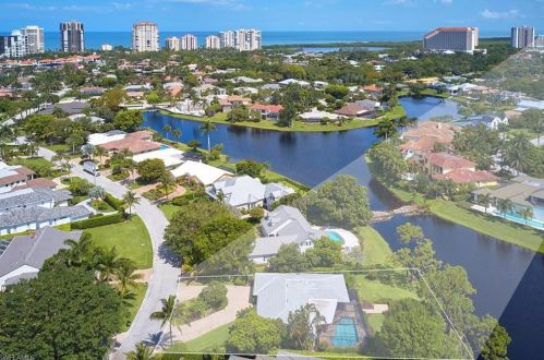 527 Devils Ln, Naples FL  34103-3021 exterior