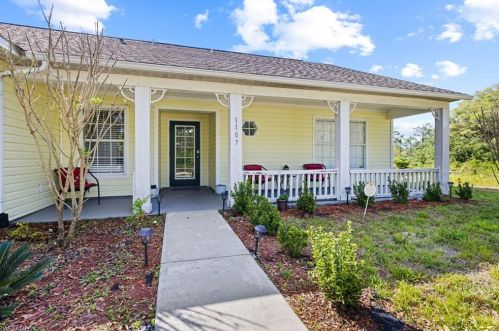 1107 Prospect Ave, Lehigh Acres, FL 33972-8442