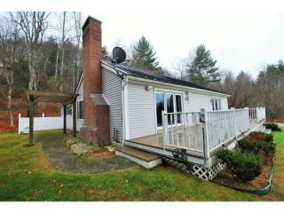 105 Westview Heights Dr, Stowe VT  05672-4362 exterior