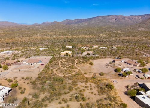 45316 20th St, Phoenix AZ 85087-6562 exterior