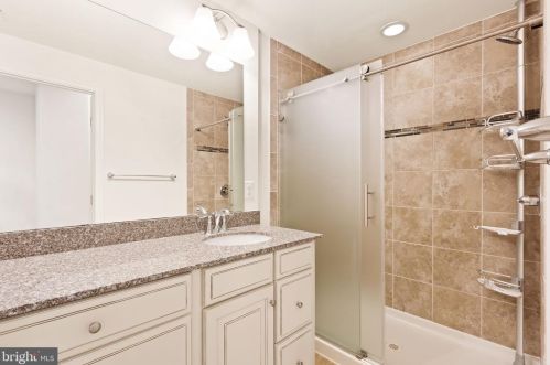 7542 Brunson Cir, Gainesville VA  20155 exterior