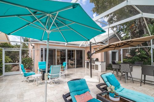 8192 Horseshoe Bay Rd, Boynton Beach, FL 33472-5040