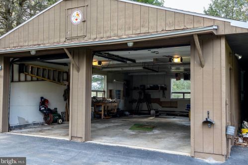 132 Swiftwater Ln, Dauberville PA  19533-9193 exterior