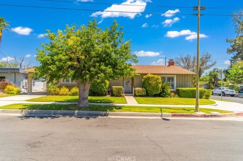 5900 Wilkinson Ave, North Hollywood, CA 91607-1136