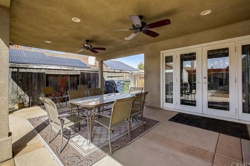 1016 Pennsylvania Ave, Redlands CA  92374-2623 exterior