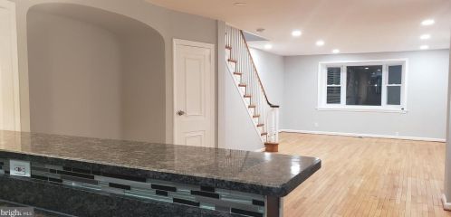850 Longshore Ave, Philadelphia PA  19111-4423 exterior