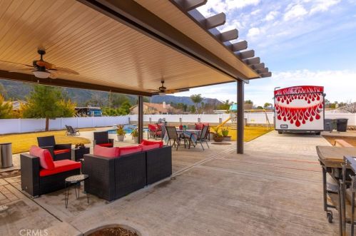 20655 Union St, Wildomar CA  92595-9256 exterior