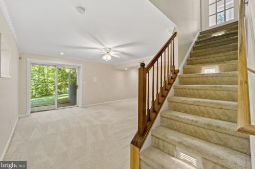 8819 Clinton Dr, Nokesville VA  20181-3205 exterior