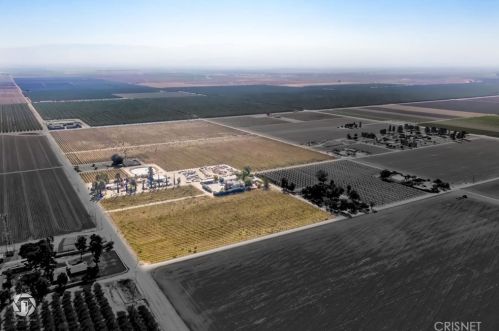 15414 Cuda Dr, Bakersfield CA  93307-9279 exterior