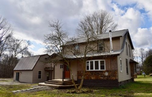 11 Stull Rd, Greenville, PA 16125-8432