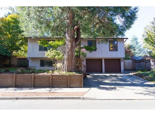 21801 Creek Dr, Tualatin, OR 97062-9061