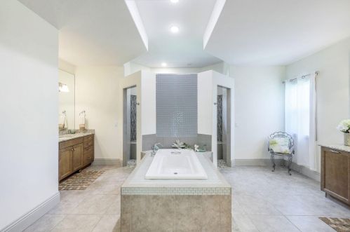 616 Somerset Ct, Marco Island FL  34145-2450 exterior