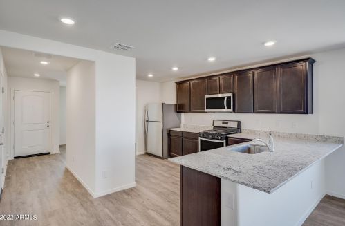 8718 257th Ln, Buckeye, AZ 85326-1818