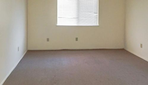 1009 Richmond Ave, Fort Worth, TX 76104-6028