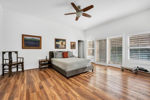 94 Kavenish Dr, Rancho Mirage CA  92270-3247 exterior