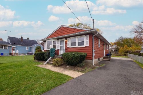 626 Dial Ave, Piscataway, NJ 08854-2709
