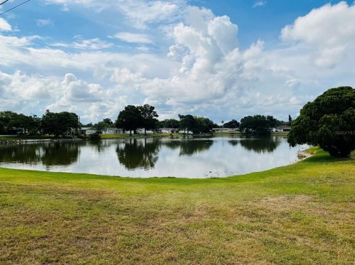 5034 Victoria Ln, Tarpon Springs, FL 34690-4459