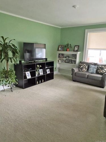 29 Elmont Ave, Rye Brook NY  10573-3039 exterior