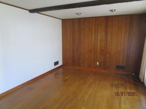 309 National Ave, West Brownsville, PA 15417-8658