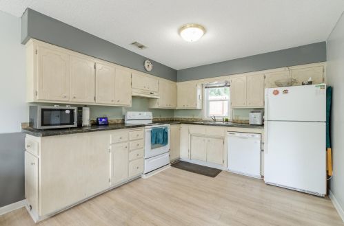 10925 Osage St, Minneapolis, MN 55433-4160