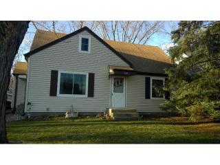 1201 Lealand Rd, Saint Paul, MN 55109-2548