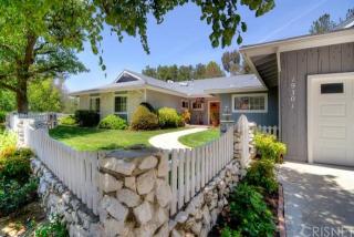 19301 Espinosa St, Los Angeles CA  91356-5508 exterior