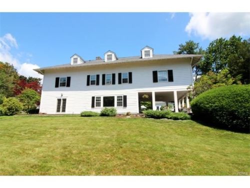 43 Lake Blvd, Mahopac, NY 10541-3156