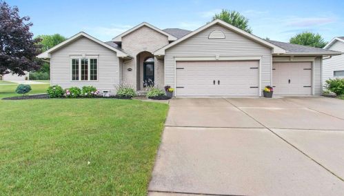2722 Teresa Dr, Green Bay WI  54311-5586 exterior