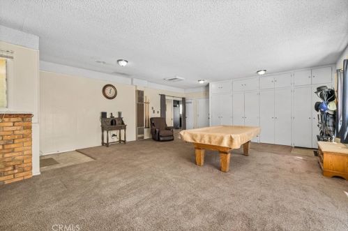 16193 Colina St, Victorville CA  92395-3610 exterior