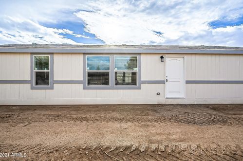 218 6th Ave, Buckeye, AZ 85326-1218