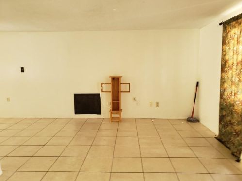 7814 Burnham Dr, Port Richey, FL 34668-4372