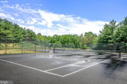 1109 Oxford Cir, Lansdale PA 19446-6653 exterior