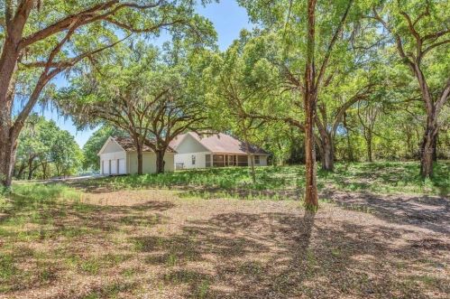 18200 Lake Gibson Ln, Umatilla FL  32784-7120 exterior