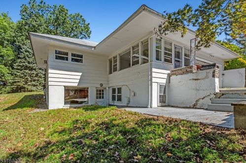 304 Jacksonville Rd, Lincoln Park NJ  07035-1515 exterior