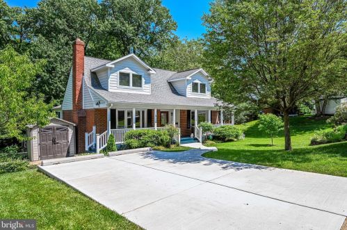 5231 Perth Ct, Springfield, VA 22151-1314