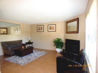 3532 Larchmont Square Ln, Sacramento, CA 95821-3701