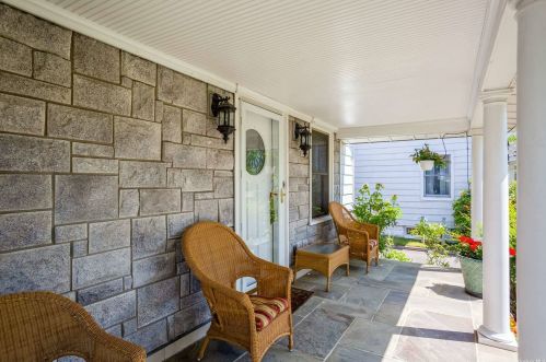 49 Washington Ave, Canaan Lake, NY 11772-2950