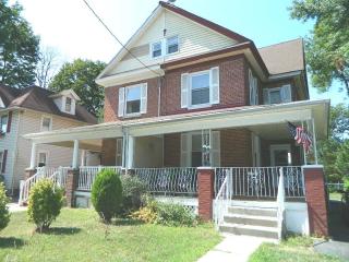 2619 Centre St, Camden, NJ 08109-5301