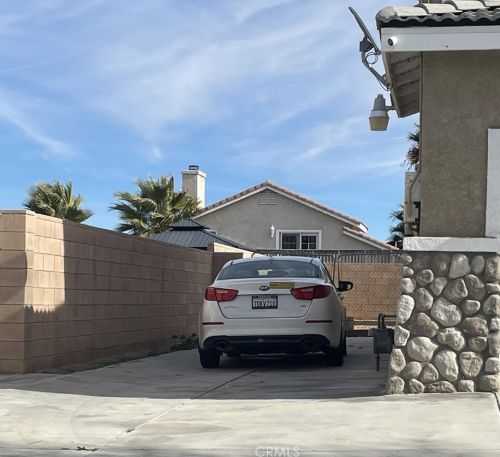 13135 Acacia Ave, Victorville CA  92392-6398 exterior