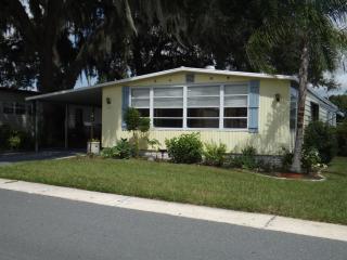 527 Cassandra Ln, Lakeland, FL 33809-3700