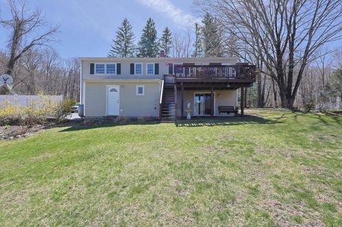 142 Loder Rd, Yorktown Hgts NY  10598-3911 exterior