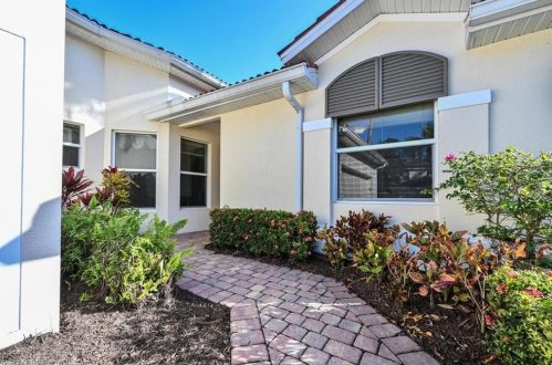1693 Tarpon Bay Dr, Naples FL  34119-8710 exterior