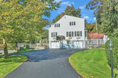 255 Kensico Rd, Thornwood NY  10594-1656 exterior