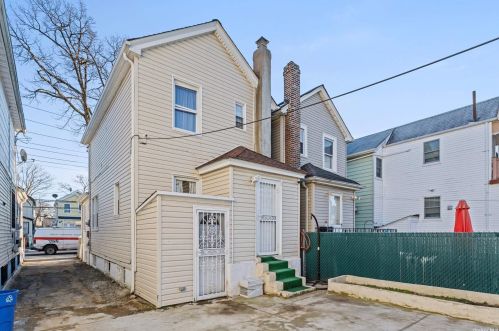 17357 105th Ave, Jamaica, NY 11433-1309