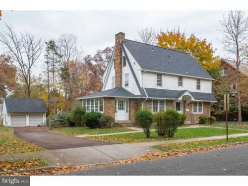 56 Woodland Dr, Lansdale, PA 19446-2827