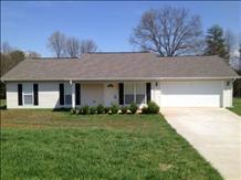 232 Putters Green Ln, Maryville, TN 37801-1587