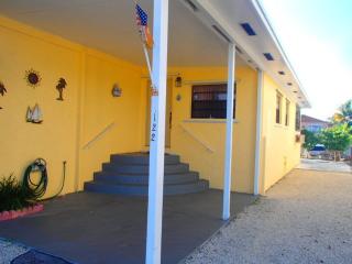 122 Normandy Dr, Plantation Key FL  33070-2735 exterior