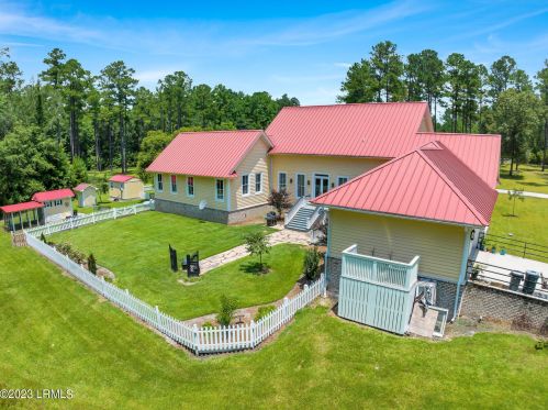 1426 Stone And Patrick Rd, Varnville SC  29944-4928 exterior