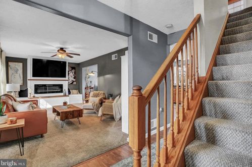 60 Independence Dr, Lees Cross Roads PA  17257-8225 exterior